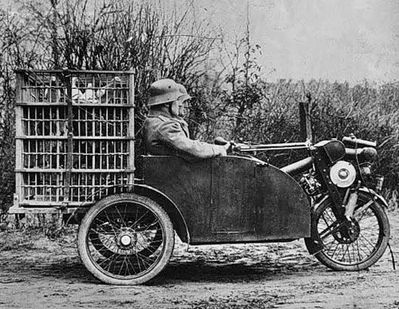 La moto dans la Première guerre 1914-1918 0_34c8a_-pigeons-voyageurs-allemagne-9a018a71_L