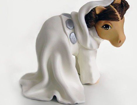 Photos albums... - Page 9 Petit-poney-princesse-leia-1