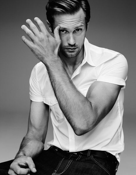 Adaptation de Fifty Shades - Page 2 Alexander-skarsgard-gq-homotography-1