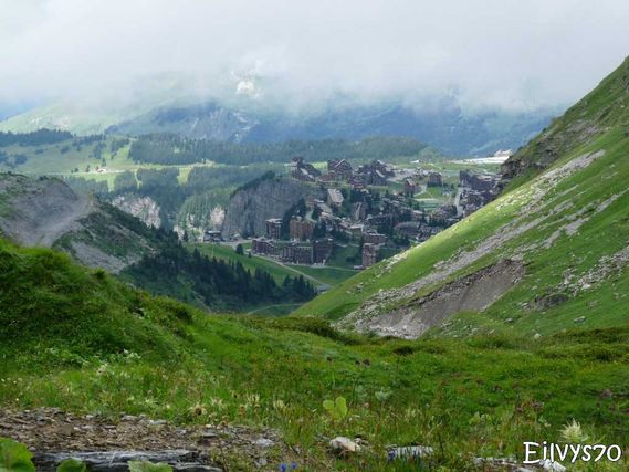 Par ordre alphabétique, des villes et des villages . - Page 24 AVORIAZ-BIENTOT-AU-COL-DE-CHAVANETTE