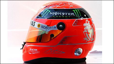 Les casques Merc-schumacher-inline