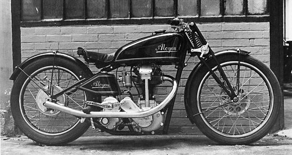 section Motos ..... - Page 7 Alcyon-ACT-1935870