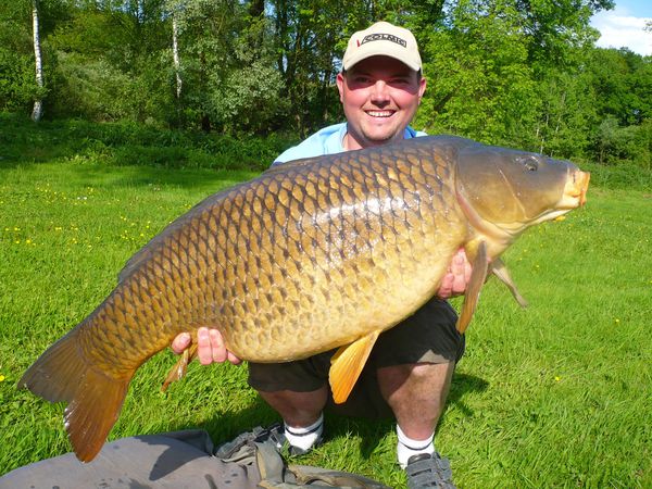 Quelques nouvelles carpes de chez moi !!!!! P1050474