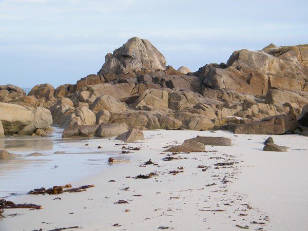 "Ce que vous adorez le plus" Keremma-rocher-sur-plage