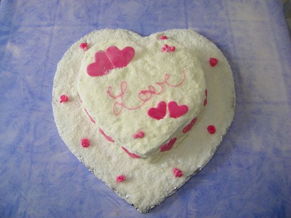 gateau en forme de coeur - Page 22 100_0783--2-