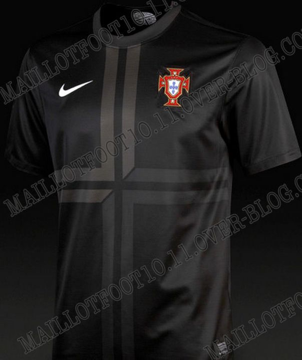 New Kits 2013/14 Nouveau-maillot-portugal-