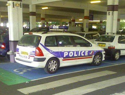 Mais que fait donc la police Police-handicap-s