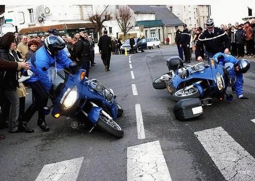 Mais que fait donc la police Police-tour-de-France