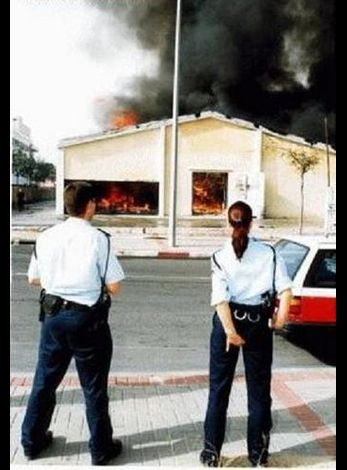 Mais que fait donc la police Sa-gratte