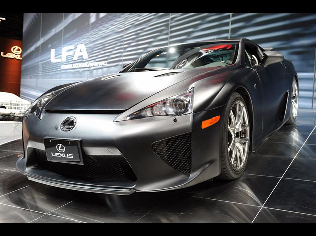 المنافسة الشرسة : ۞ lexus l f a 2010-Lexus-LFA-4