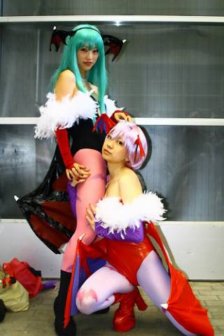 Recomienda un Cosplay ! ^^ TGS2006-Babes-Cosplayers-0277_qjpreviewth