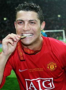 The Ronaldo thread. - Page 2 Cristiano-Ronaldo-Manchester-United-Champions_889105