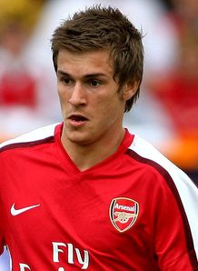 Aaron Ramsey-Jack Wilshere Aaron-Ramsey-Arsenal-Barnet-Pre-Season-Friend_1047156