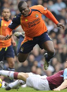 PREMIER LEAGUE West-Ham-v-Man-City-Micah-Richards-Scott-Park_1936968