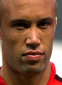 There was a great robbery in Florence. Mikael-Silvestre-Arsenal-PA_2338095