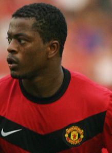 إيفرا" لقد واسيت فابيو في غرفة تغيير الملابس بعد انتهاء المباراة.. Patrice-Evra_2336338