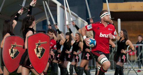 Super 15 (NZ/SA/Australie) Crusaders-captain-Kieran-Read-R-leads-his-tea_2918443