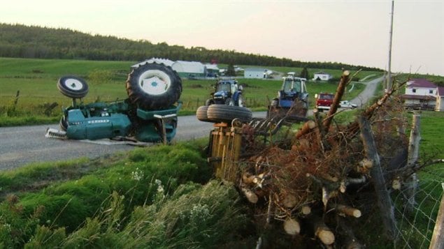 les éléments - Page 16 130717_wt20o_accident-mortel-tracteur_sn635