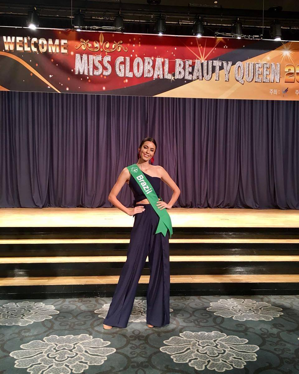 lorena rodrigues, top 3 de miss grand  international 2021/top 3 de miss friendship 2019/2nd runner-up de miss global beauty queen 2017. - Página 4 22137060-906619226151810-556602303781661253-o