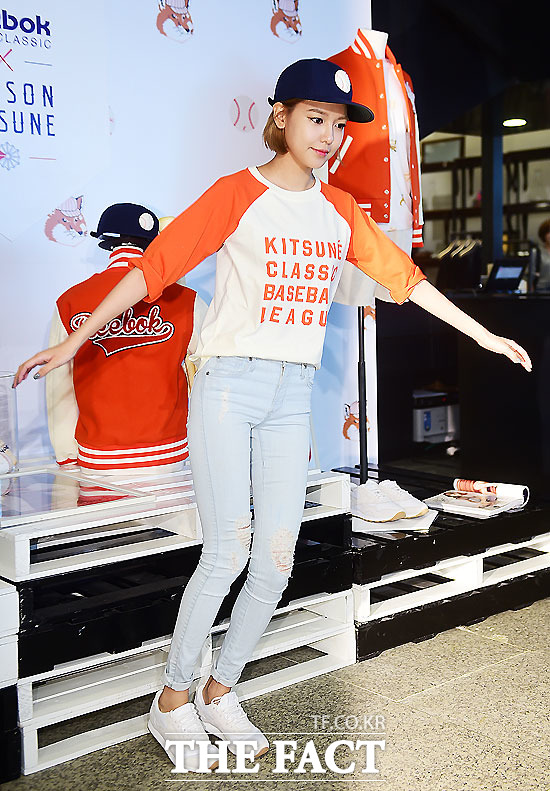 [PIC][11-09-2015]SooYoung tham dự sự kiện "REEBOK x MAISON KITSUNE COLLABORLATION" vào chiều nay 201571021441952140