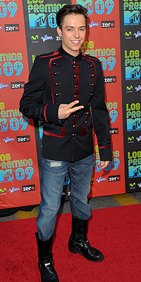 La moda en los MTV Latinos Pee-wee-mtv