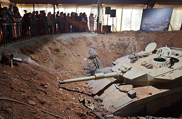 טנק מרכבה ככה צהל שיקר לחיילים ושלח אותם למותם בלבנון  360_hizbollah_museum_0815