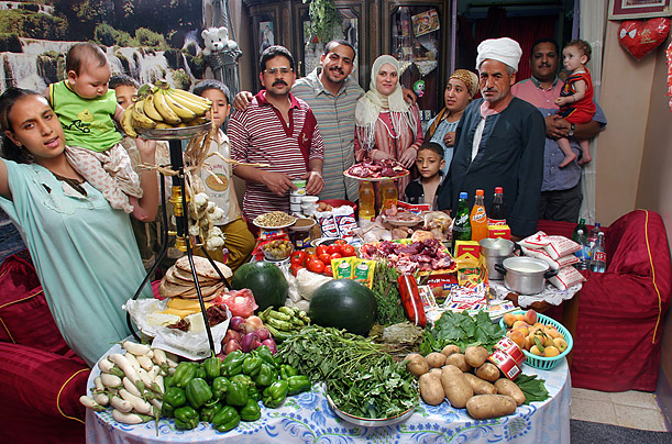 الكوكب الجائع ... و ماذا يأكل العالم ... بالصور من جميع انحاء العالم .. 09