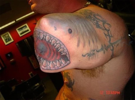 இப்படியும் சில பேர் இருக்கத்தான் செய்கின்றனர் Tattoo-shark