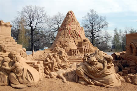 இது எப்படி இருக்கு - Page 2 Cool-sand-sculpture_uphaa_com