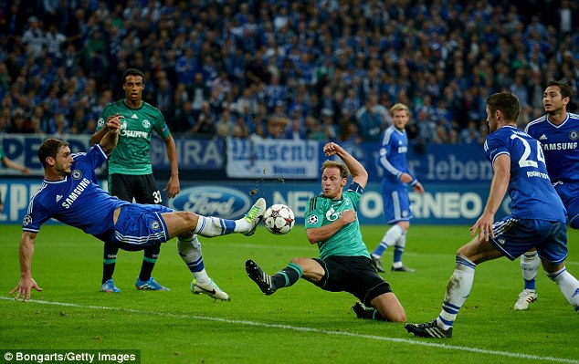 Hình ảnh Chelsea thể hiện sức mạnh vượt trội trước Schalke Torres13