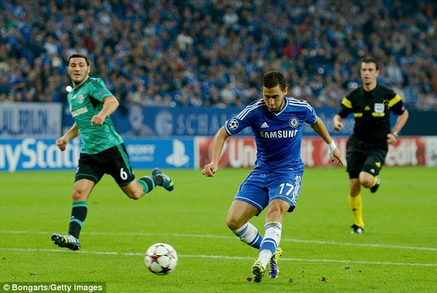 Hình ảnh Chelsea thể hiện sức mạnh vượt trội trước Schalke Torres5