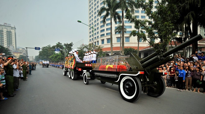 Hành trình tiễn đưa tướng Giáp rời thủ đô  DMH_8414