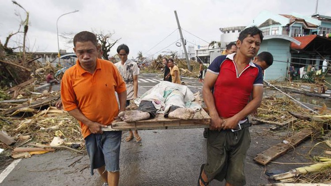 Có thể 1.200 người Philippines đã chết vì bão Haiyan  Tacloban_1