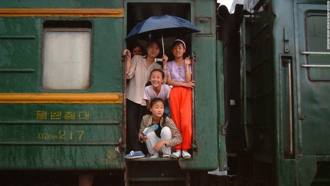 Ảnh hiếm Triều Tiên qua tour du lịch bằng tàu hỏa T1