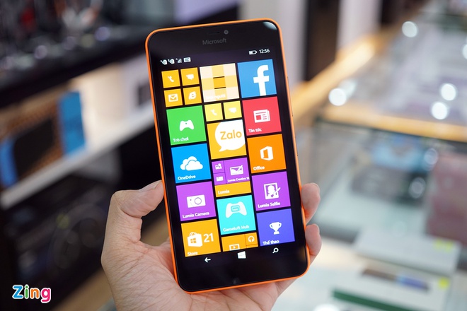 [PIC] 5 smartphone tầm trung tốt nhất nửa đầu 2015  Lumia_640_XL_zing_7