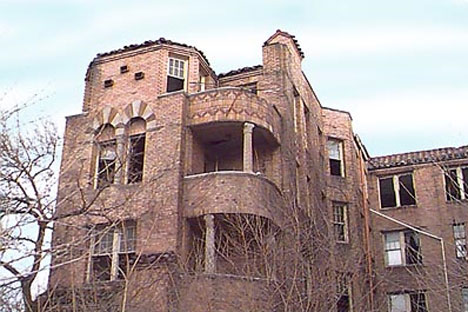 Elátkozott ház  Abandoned-detroit-houses-4