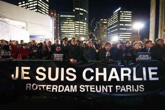 Wenn es euch hier nicht gefällt, haut doch ab!" Rotterdam-pays-tributes-to-murdered-Charlie-Hebdo-journalists-2-