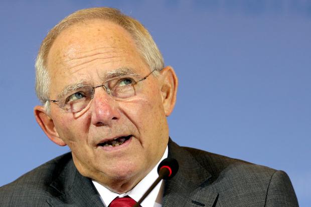 Schäuble gibt 318 Milliarden Euro in vier Jahren aus GFQ1M1LT0