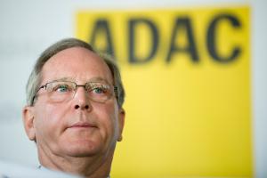 Ist der gelbe Lack ab? ADAC... - Seite 2 ADAC-Praesident-Meyer