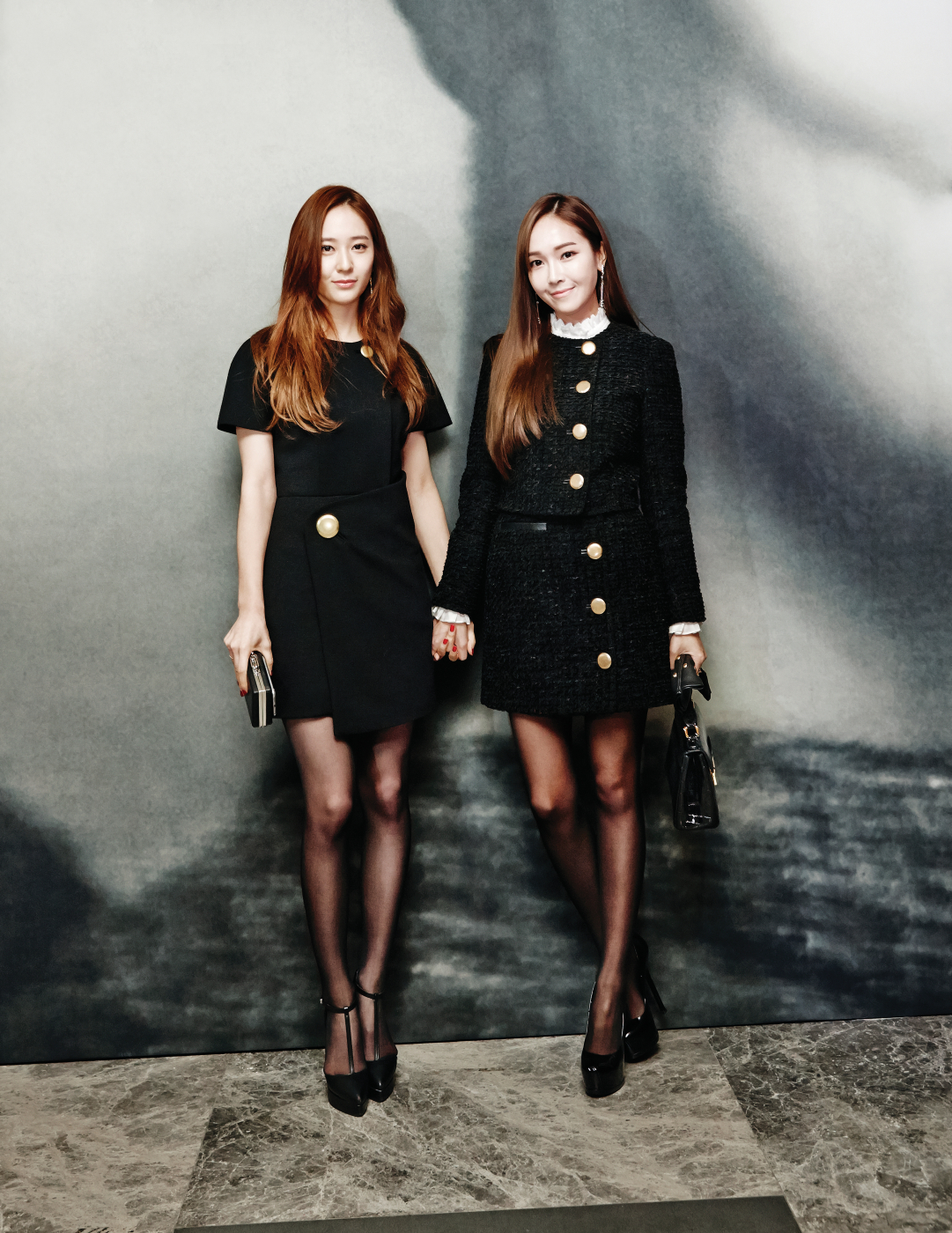 [PIC][27-10-2015]Jessica tham dự sự kiện "W KOREA 'LOVE YOUR W'" cùng Krystal vào tối nay Style_5656ac156bc9b