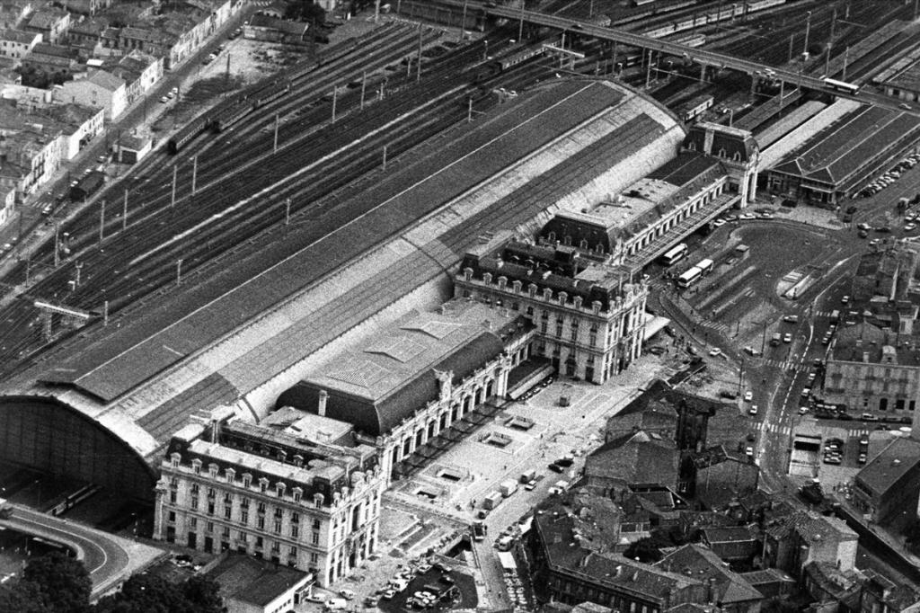 la gare de Bordeaux en 1954 Gare-bx-9-45eb033