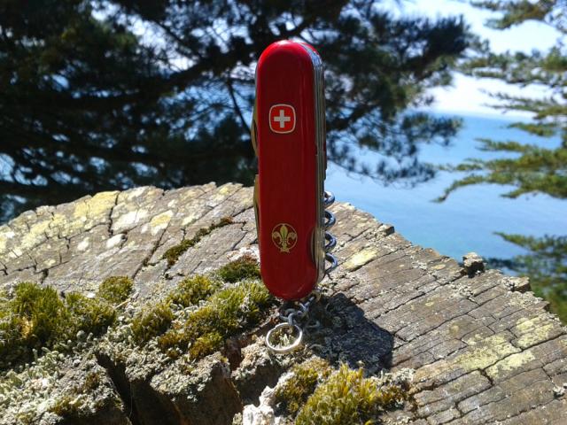  Ma collection Victorinox et wenger. [par Lucke] 2013-06-007-3eb2980