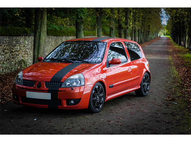 [Renault] Clio RS - Page 8 Crs-41887ad