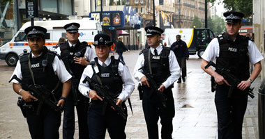 اخلاء 18 مدرسة فى لندن وبرمنجهام بعد تهديدات ارهابية بوجود قنابل فيها S1220107172453
