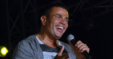  عمرو دياب يغني فى حفل زفاف "محمد حماقى"  Smal1120118115621