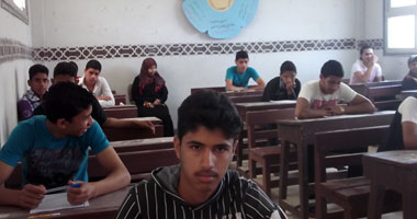معركة بين 20 طالبًا فى لجنة يسرى الشعراوى بامتحانات الثانوية العامة   Smal520125123728