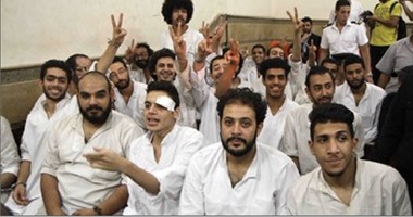 تأجيل محاكمة نشطاء سياسيين في مظاهرة "جمعة الارض" بالاسكندرية 520162212727298EEEE