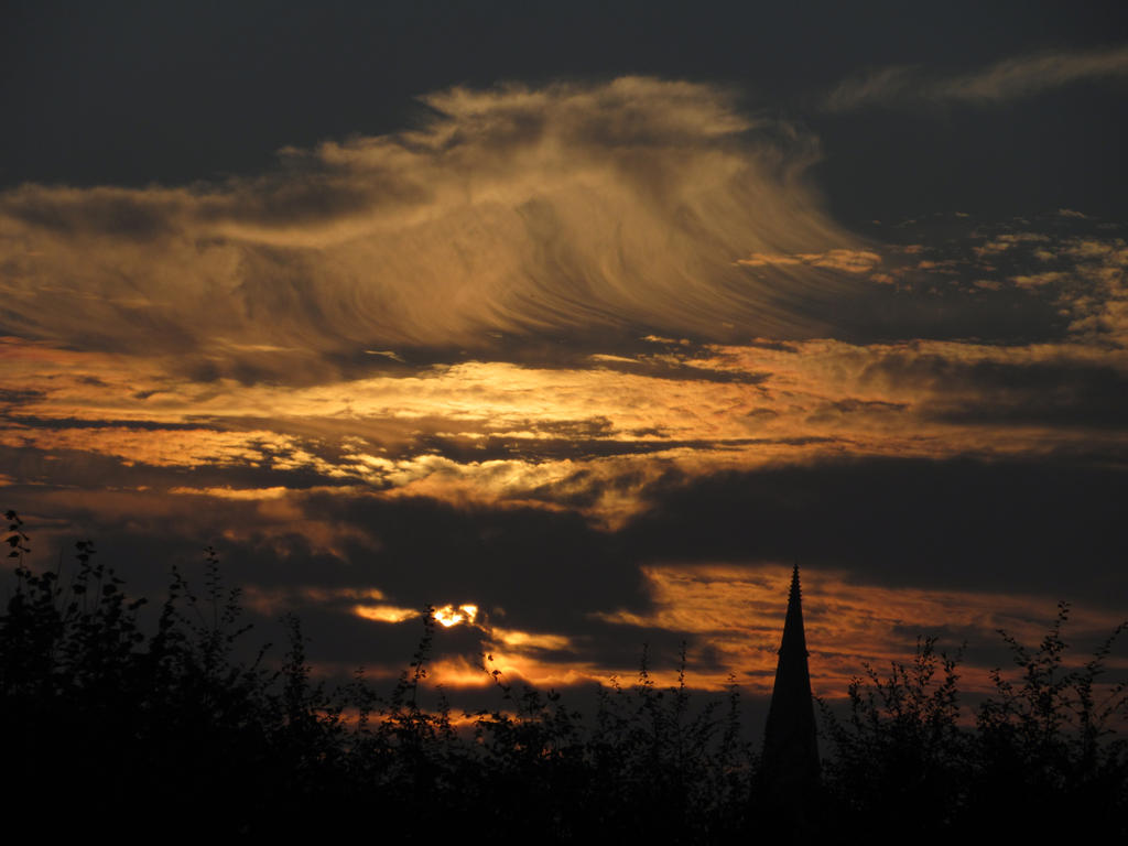 Les cieux Belges. Evening_sky____by_calidris555-dap9413