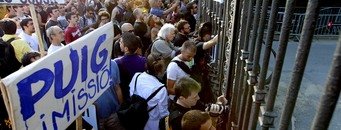 15-M - Antes, durante y después. - Página 30 Los-indignados-se-han-concentr_54170769161_54028874191_342_130