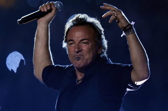 Bruce Springsteen dará un segundo concierto en Barcelona el 18 de mayo El-musico-estadounidense-Bruce_54238534041_51347059679_342_226